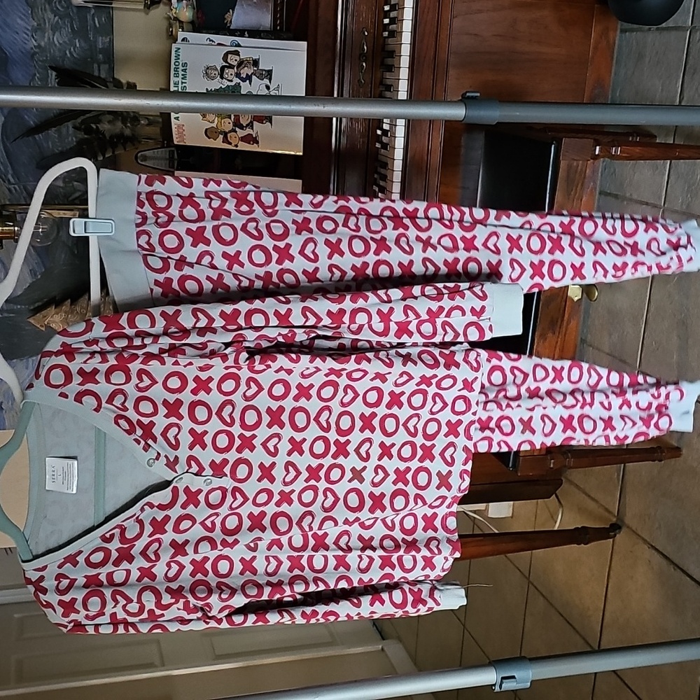 Womens Serra Gray and Red Valentines Pajama Set- Size L